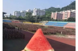 学姐吃瓜娱乐,校园八卦背后的娱乐与真相