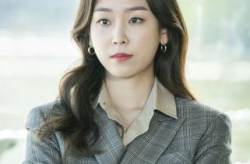 女主穿越韩国娱乐圈,梦回星河璀璨时